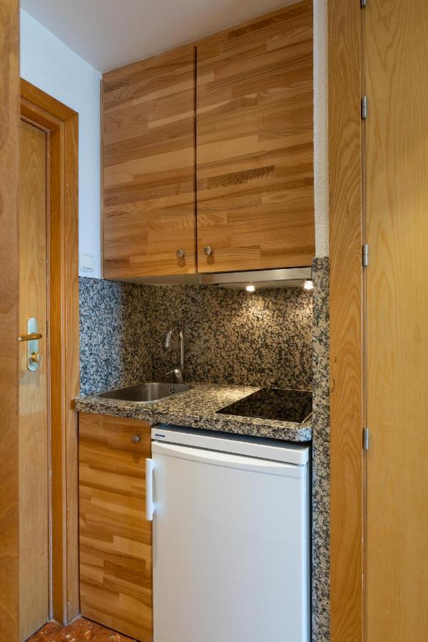Hotel Apartamentos Bajondillo Torremolinos Ngoại thất bức ảnh Kitchen